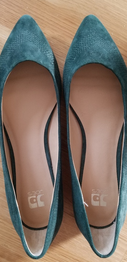 BN Joe's Jeans suede flats